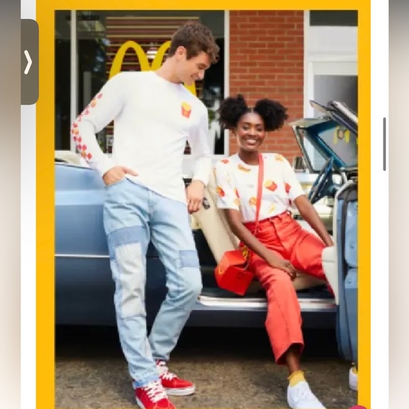 SOLD OUT McDonald's Happy Meal Box Figural Crossbody Bag - BoxLunch Exclusive - Picture 6 of 6